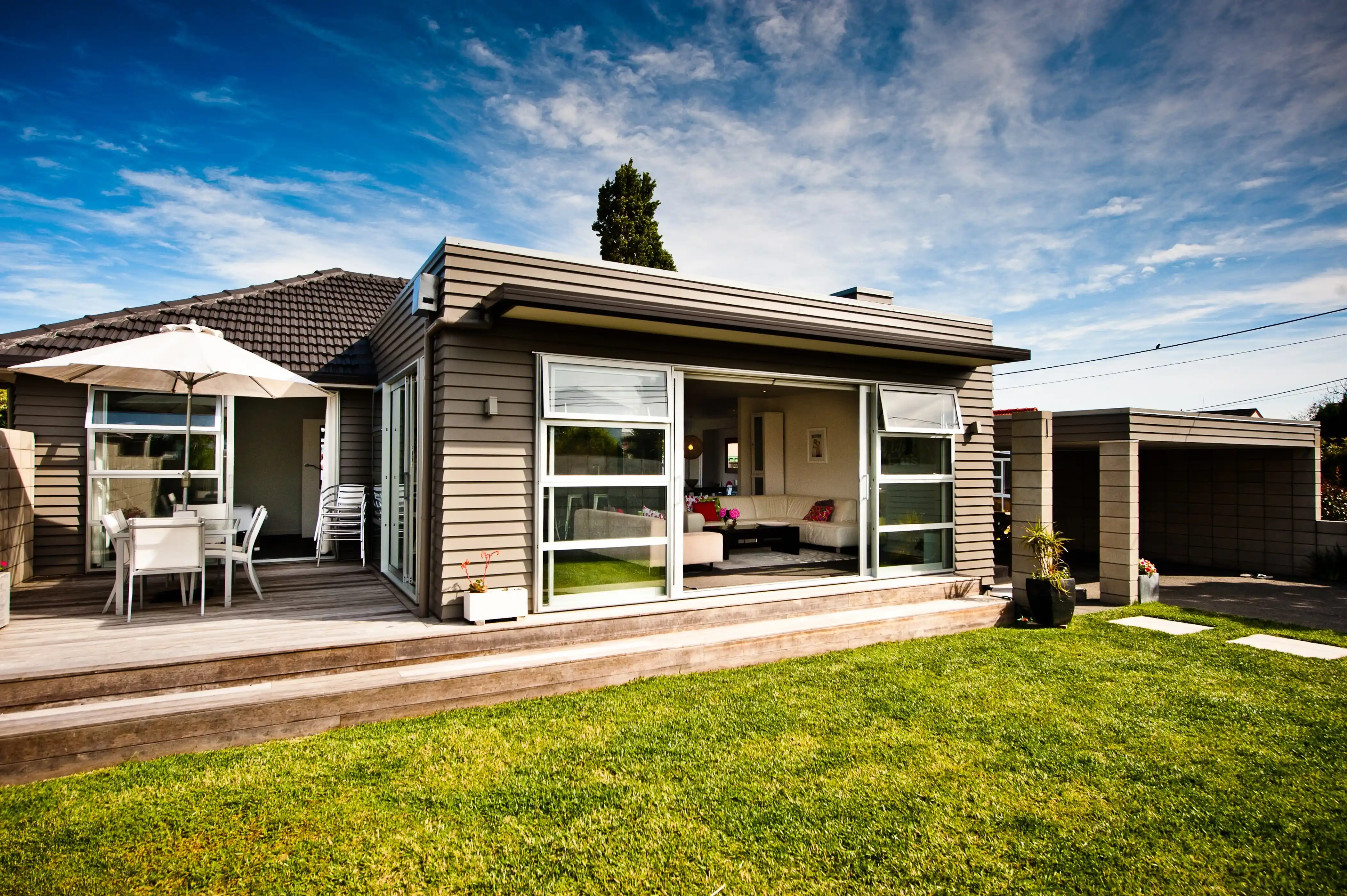 Renovation vs. Buying New: What's Best for Australian Homeowners?